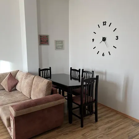 Apartman Alpha Modern Spacious *